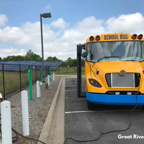 Electric school bus